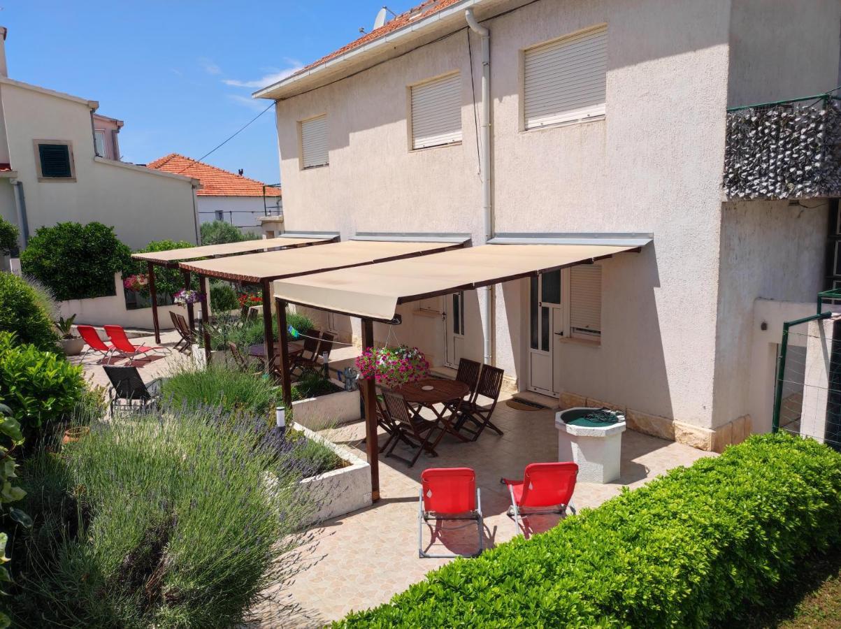 Rooms Carija Трогир Екстериор снимка