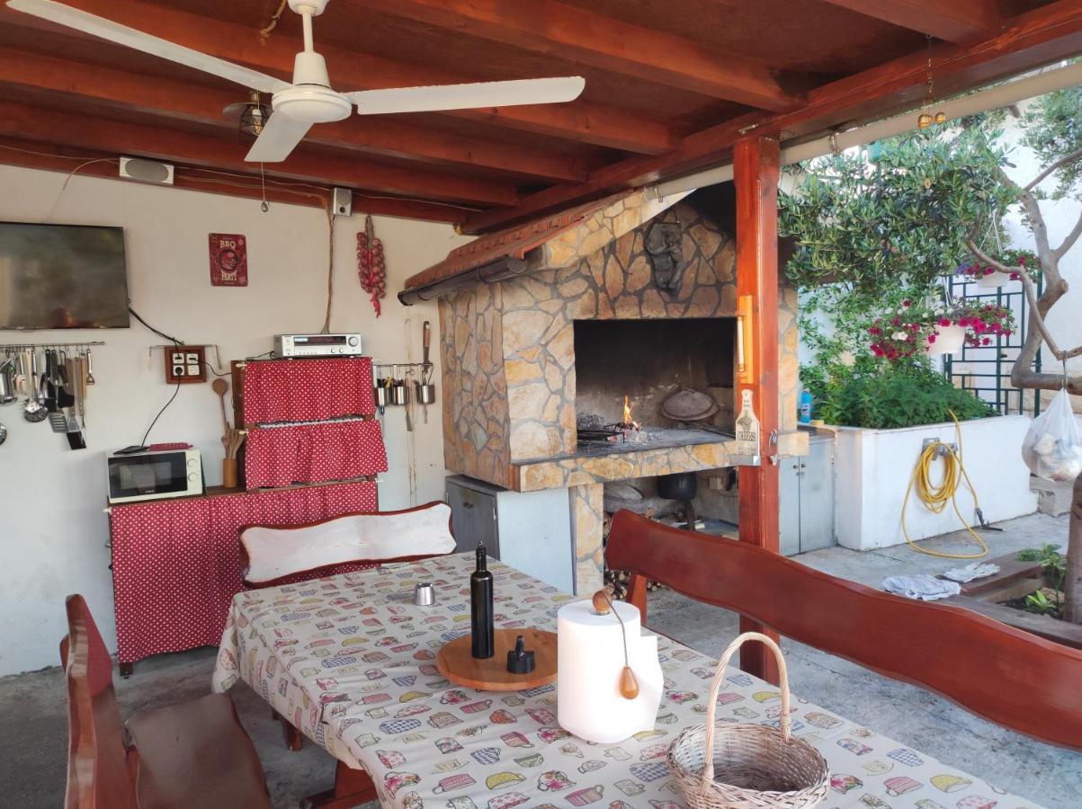 Rooms Carija Трогир Екстериор снимка