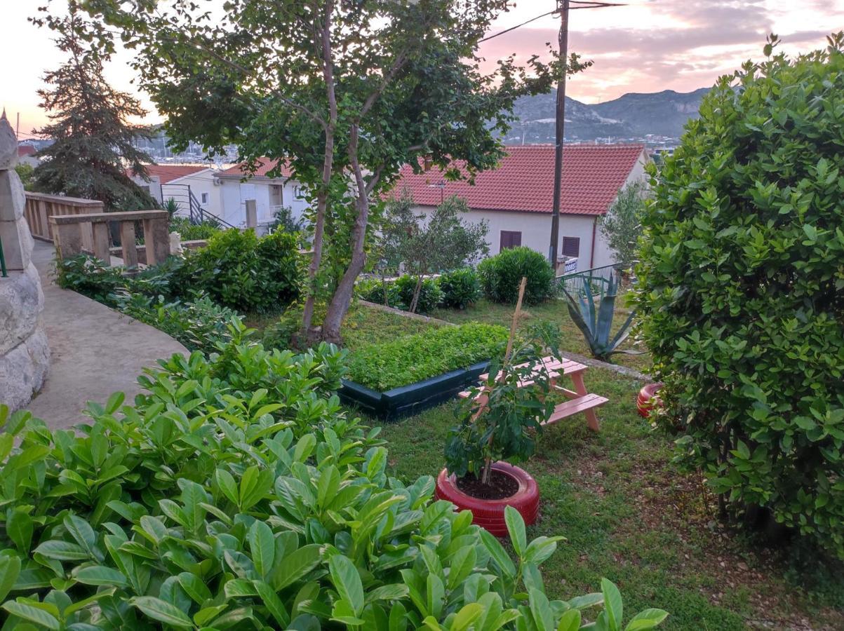 Rooms Carija Трогир Екстериор снимка