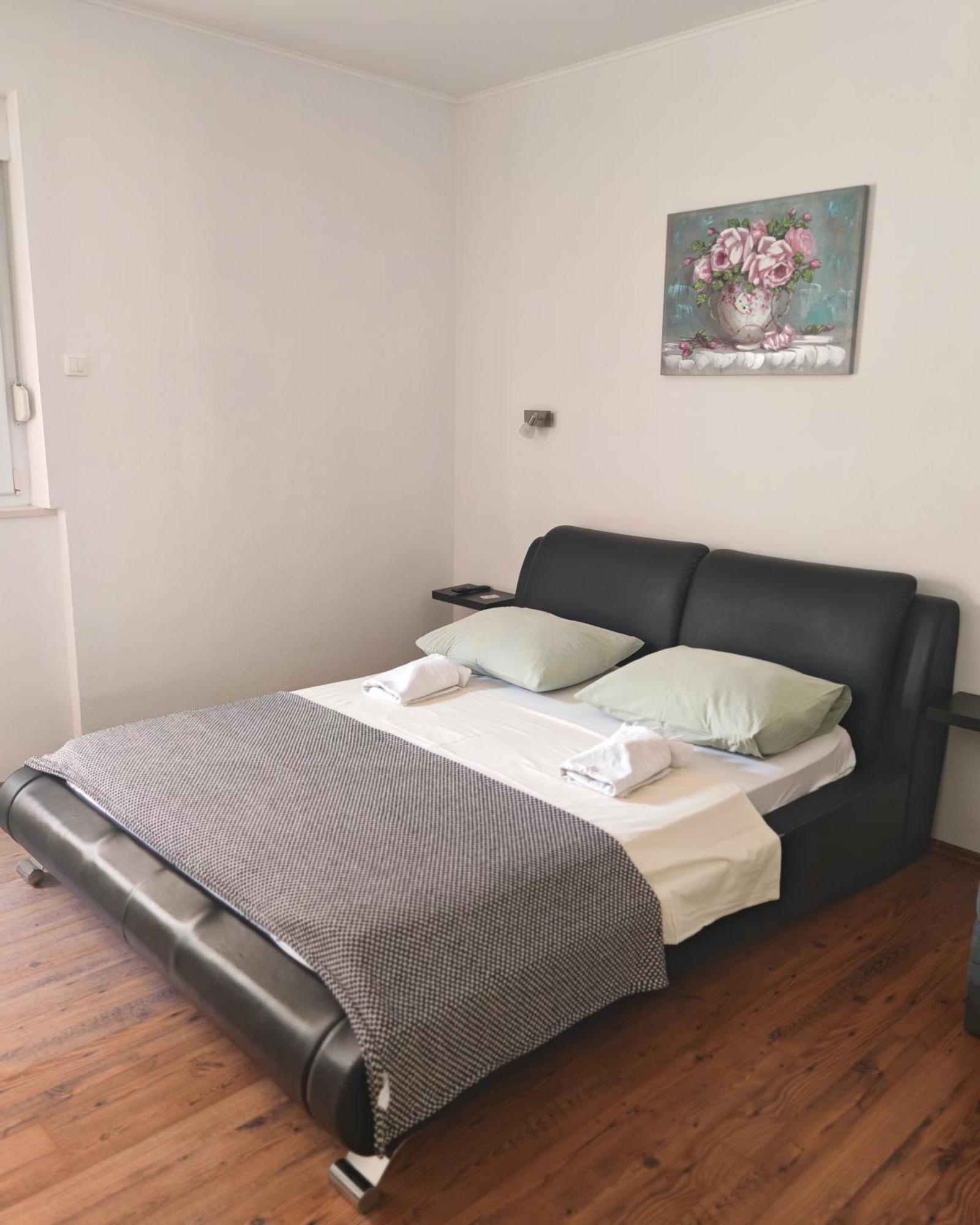 Rooms Carija Трогир Екстериор снимка