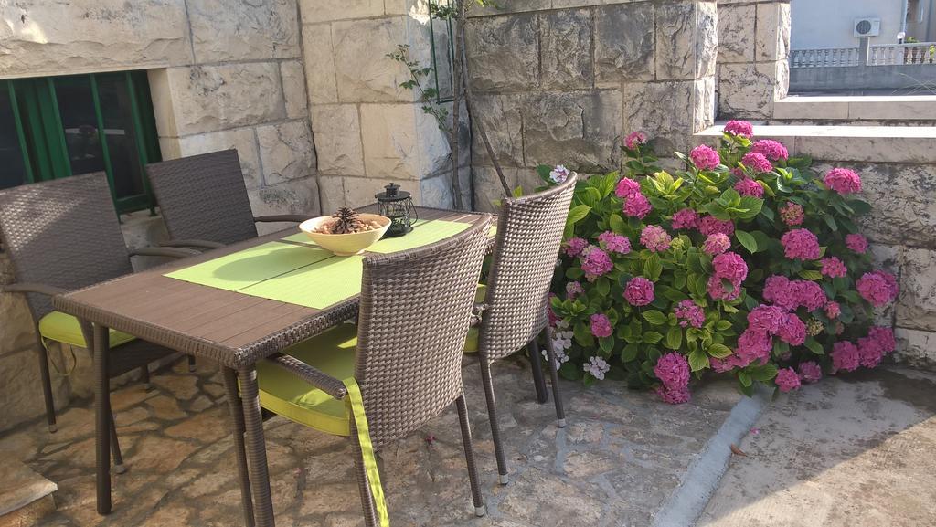 Rooms Carija Трогир Екстериор снимка